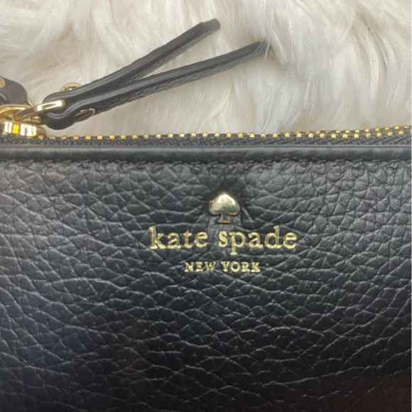 Kate Spade Bifold Wallet - Picture 4 of 6